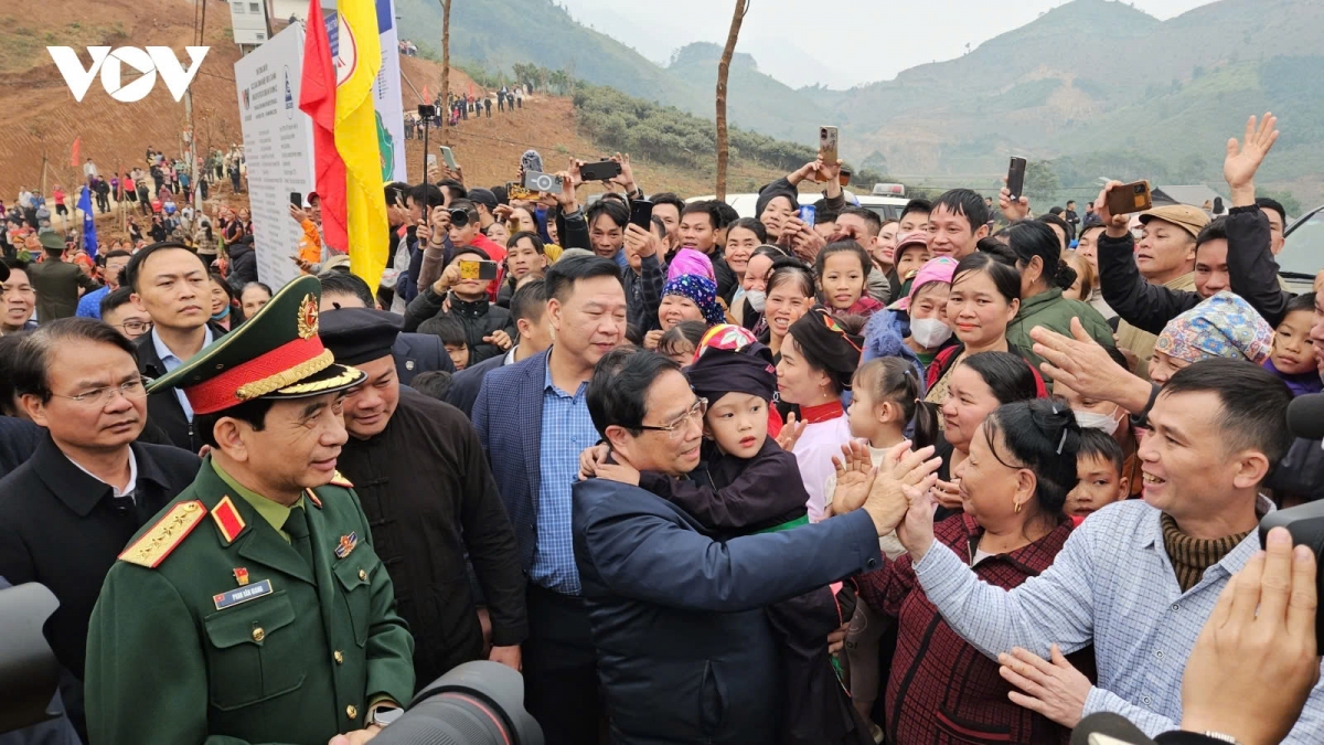 PM launches new resettlement area for people in Tyhoon Yagi hit locality